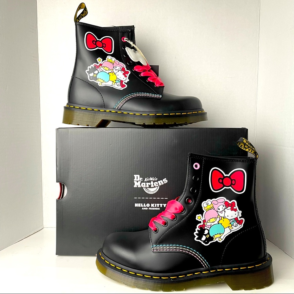 Dr. Martens 1460 Hello Kitty and Friends Boots